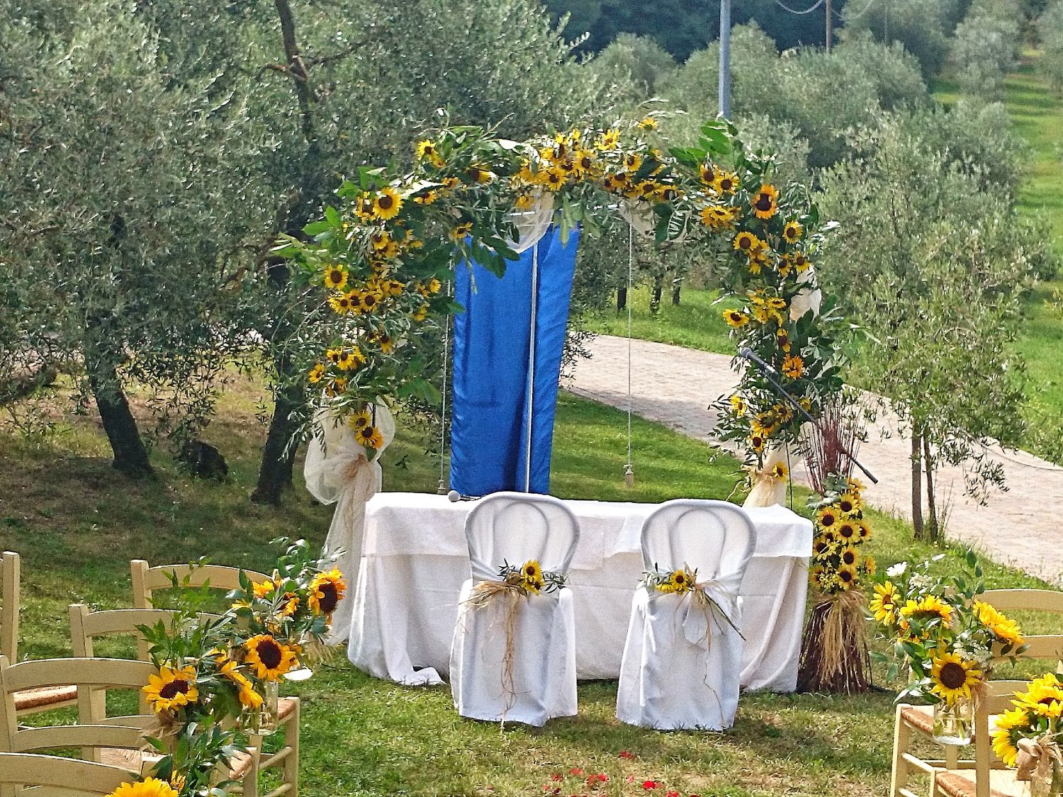 Sunflowers for Wedding Flowers in Tuscany
